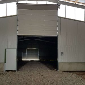 porte-industrielle-sectionnelle Porte sectionnelle pour hangar agricole