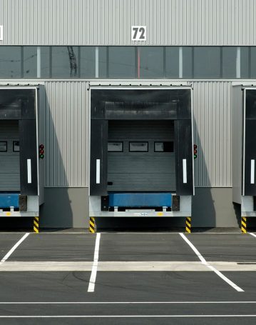 porte-rapide-quai-chargement Pose de Porte Rapide derrière le quai de chargement